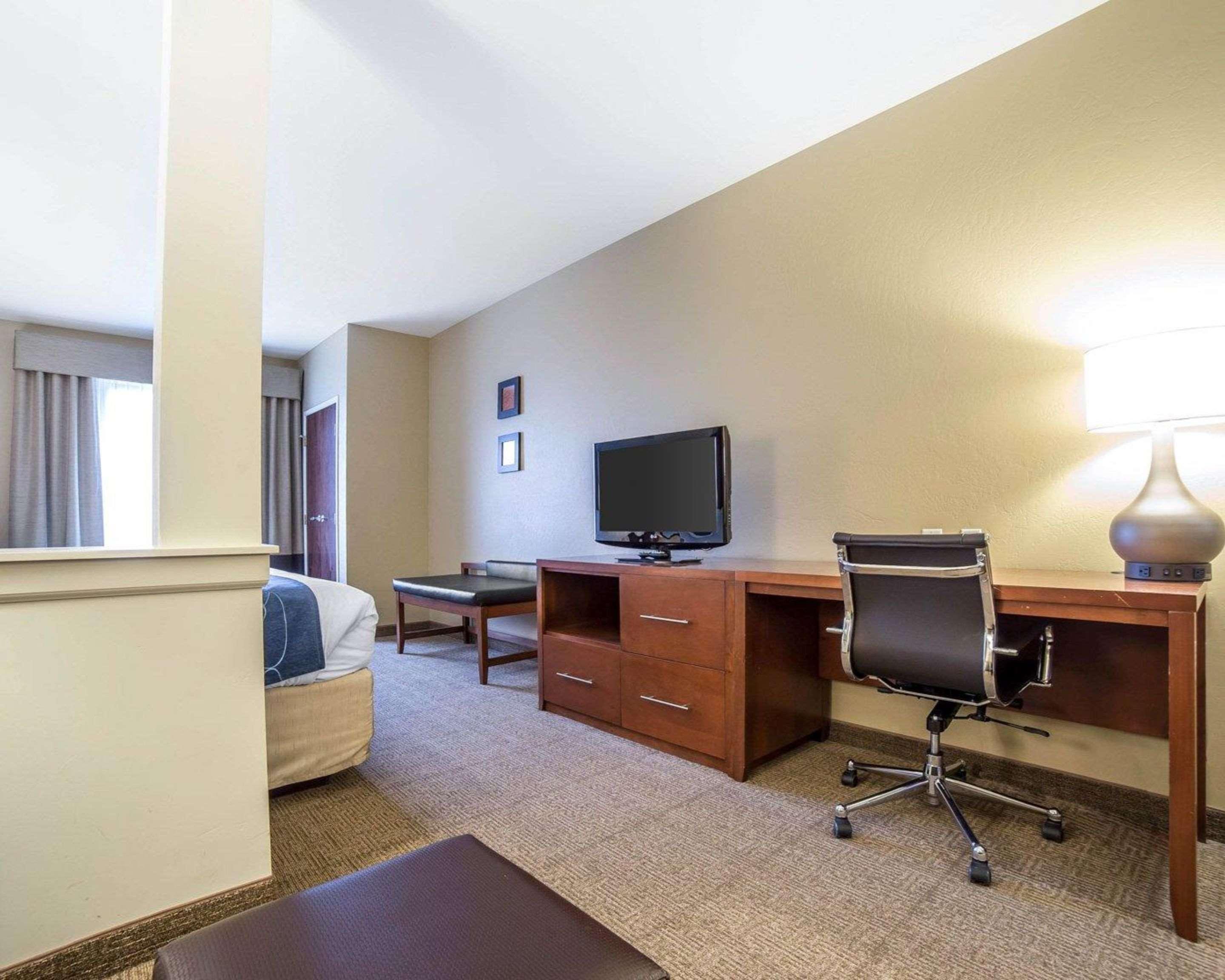 Comfort Suites Airport-University Μπόουζμαν Εξωτερικό φωτογραφία