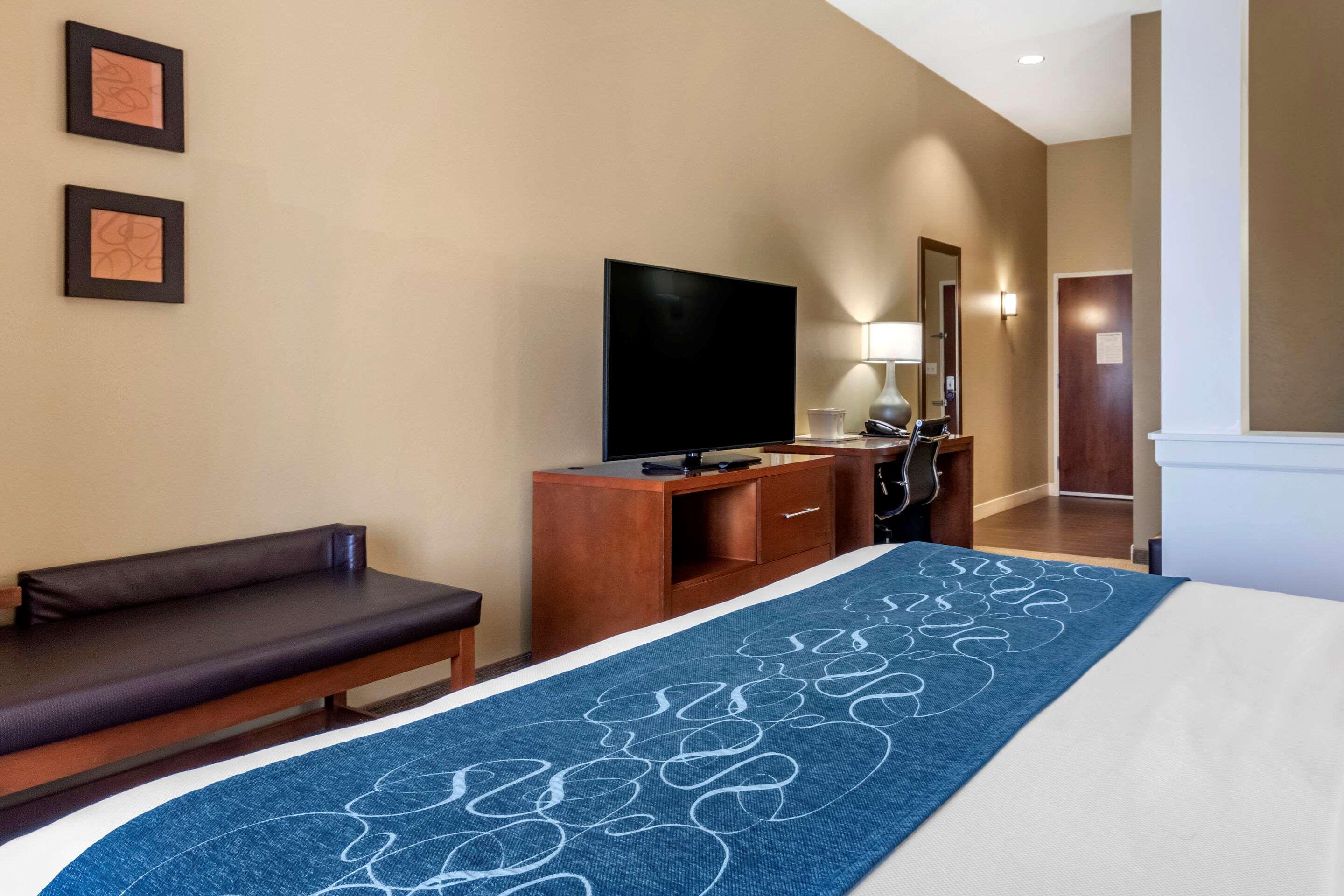 Comfort Suites Airport-University Μπόουζμαν Εξωτερικό φωτογραφία