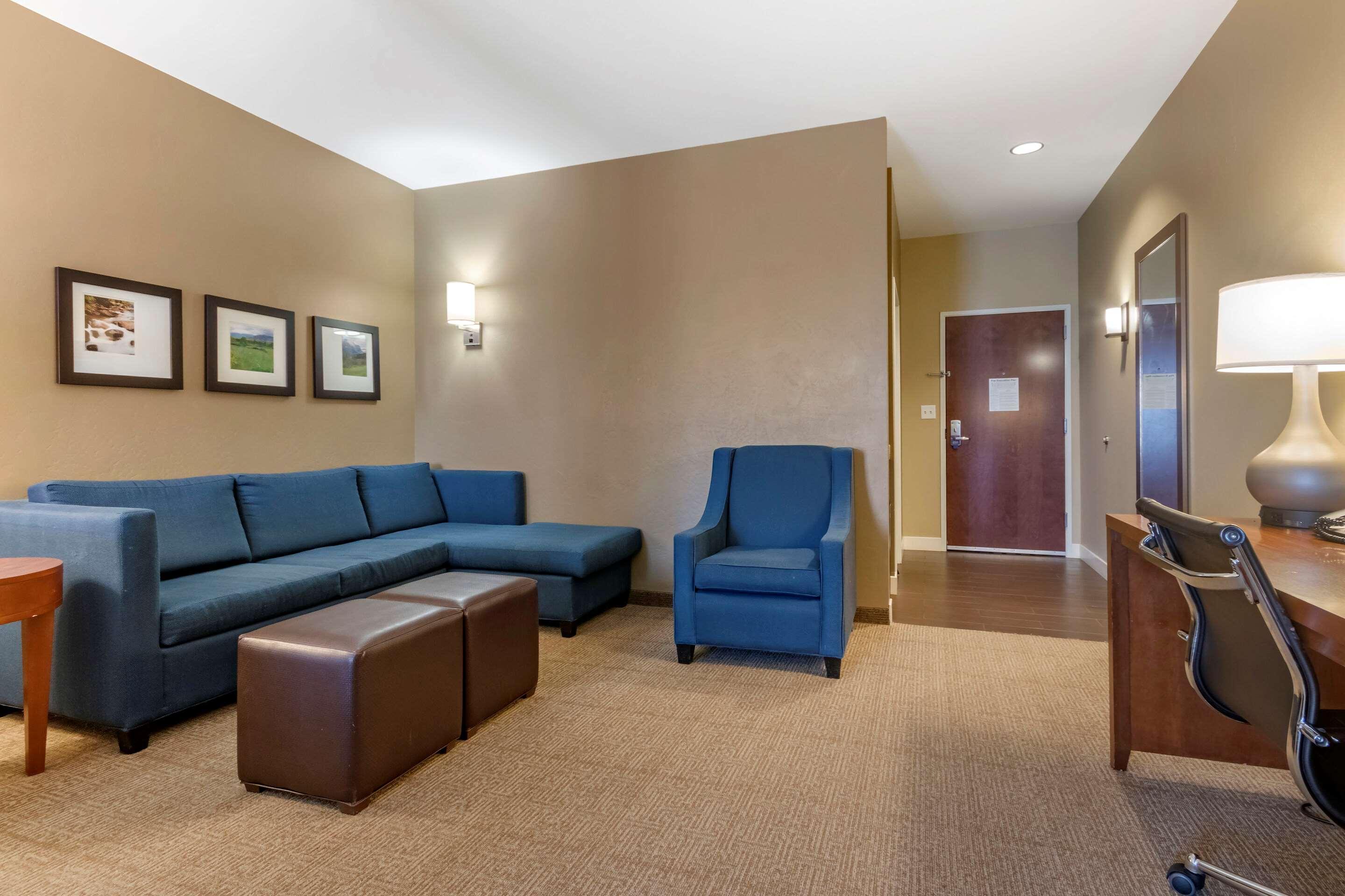 Comfort Suites Airport-University Μπόουζμαν Εξωτερικό φωτογραφία