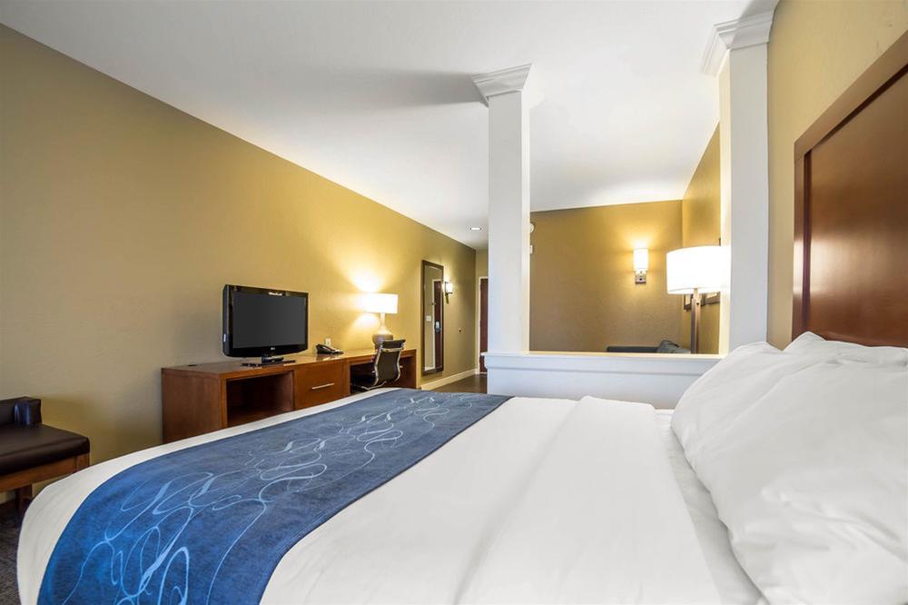 Comfort Suites Airport-University Μπόουζμαν Εξωτερικό φωτογραφία