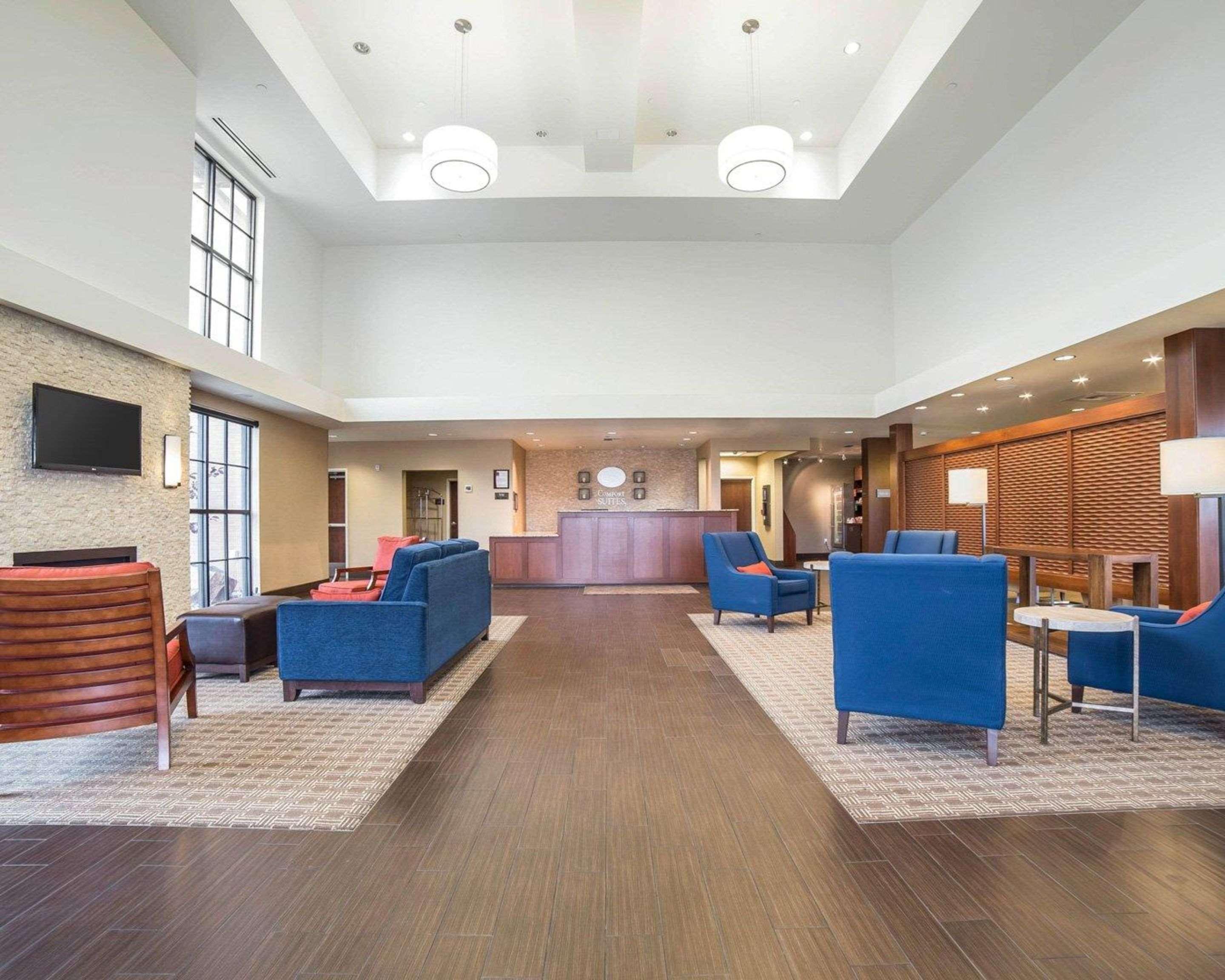 Comfort Suites Airport-University Μπόουζμαν Εξωτερικό φωτογραφία