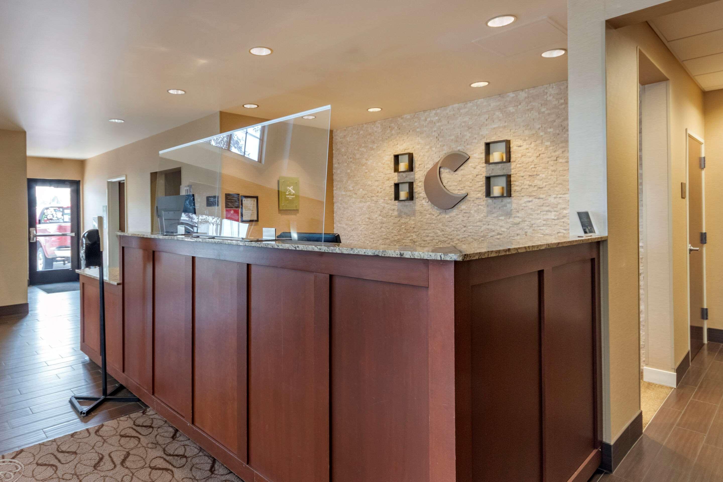 Comfort Suites Airport-University Μπόουζμαν Εξωτερικό φωτογραφία